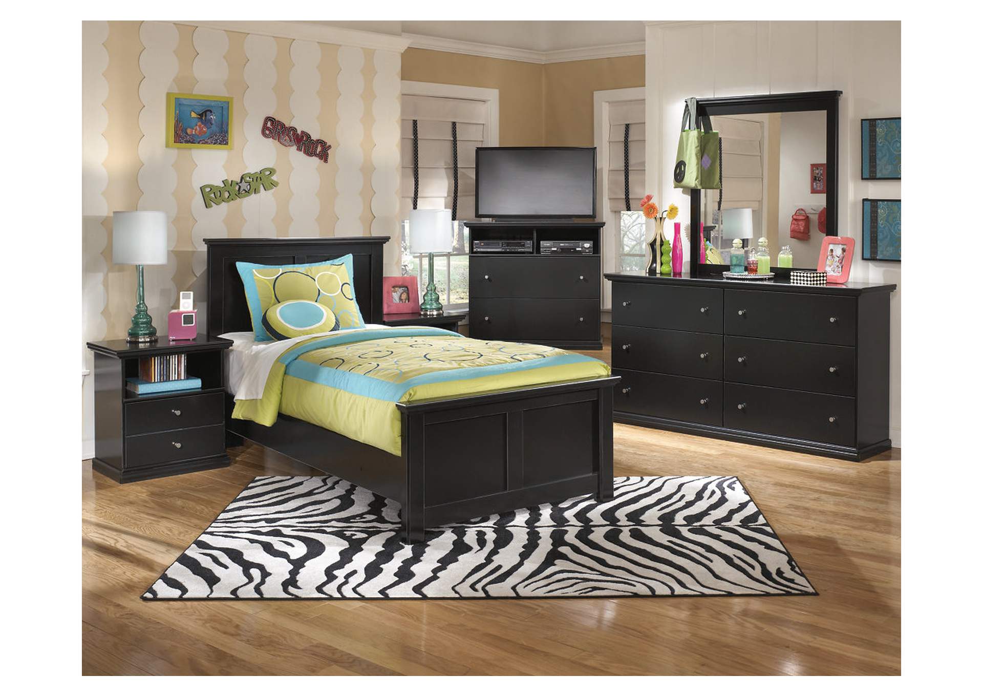 Maribel Full Panel Bed w/Dresser, Mirror, Drawer Chest & Nightstand,Signature Design by Ashley