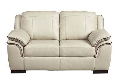 Islebrook Vanilla Loveseat